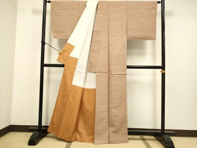 平和屋着物●結城紬　色無地　濃い赤香色　正絹　逸品　DABB9760du - Image 3