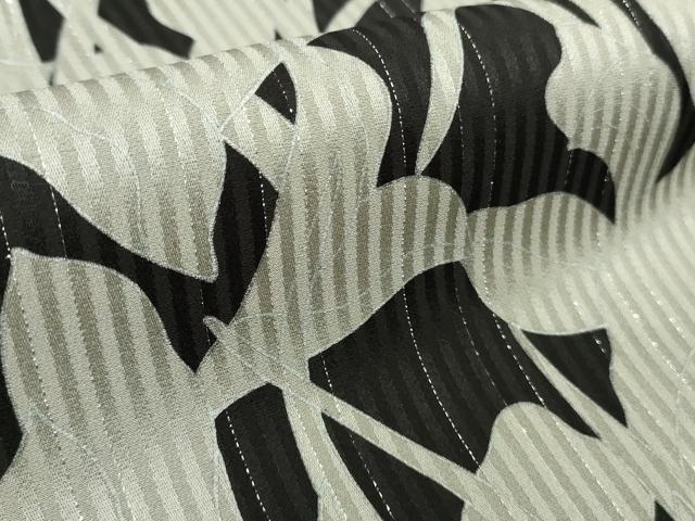 平和屋着物●極上　小紋　千尋庵　草花シルエット　黒地　銀糸　伊と幸　反端付き　逸品　未使用　DZAB4437kh6 - Image 7
